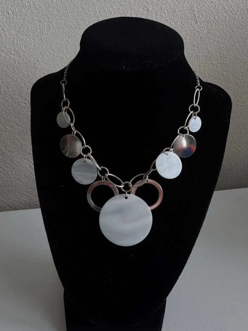 Mother of Pearl Statement Necklace Silver Tone Shell Disc Bib Necklace